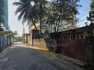 10 Perchese Land Sale in Dehiwala Close To Marine Drive