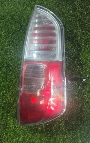 TOYOTA PASSO KG10 TAIL LIGHT RH