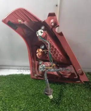 SUZUKI SWIFT ZC71S TAIL LIGHT RH