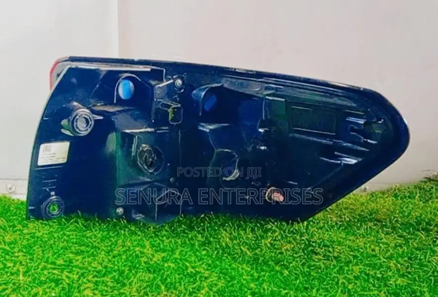 TOYOTA RAIZE A210A TAIL LIGHT LH