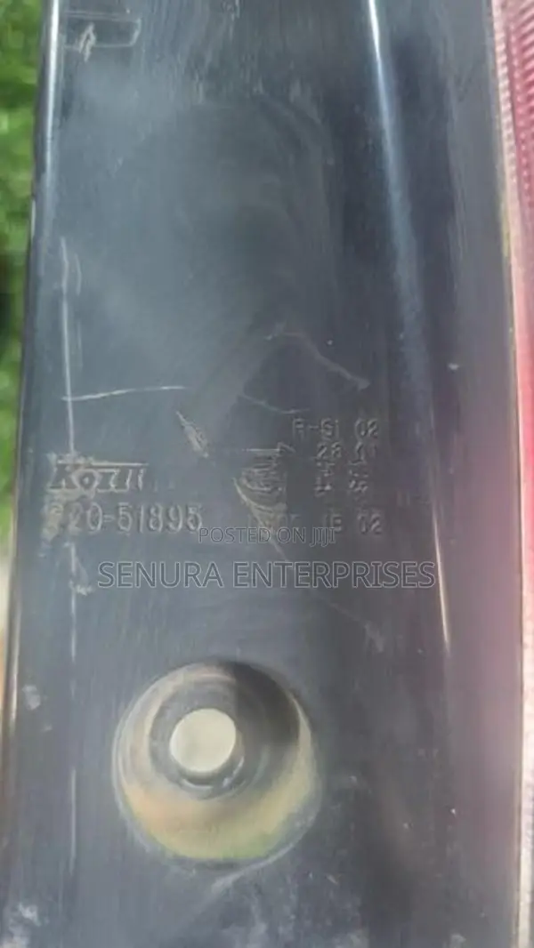 TOYOTA PASSO KG10 TAIL LIGHT RH