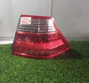 TOYOTA CROWN GRS180 TAIL LIGHT RH
