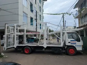 Isuzu Four Car Carrier 2001