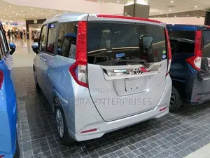 TOYOTA ROOMY M900A TAIL LIGHT LH