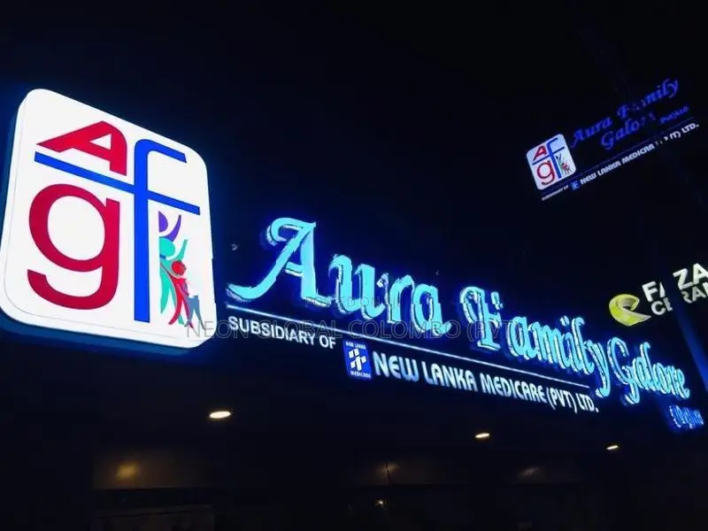 Shatterproof Outdoor Illuminated Display - Supermarket, Hotels