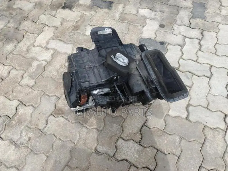Nissan March K12 Wingroad Y12 Tiida AC Cooler Heater Blower Box