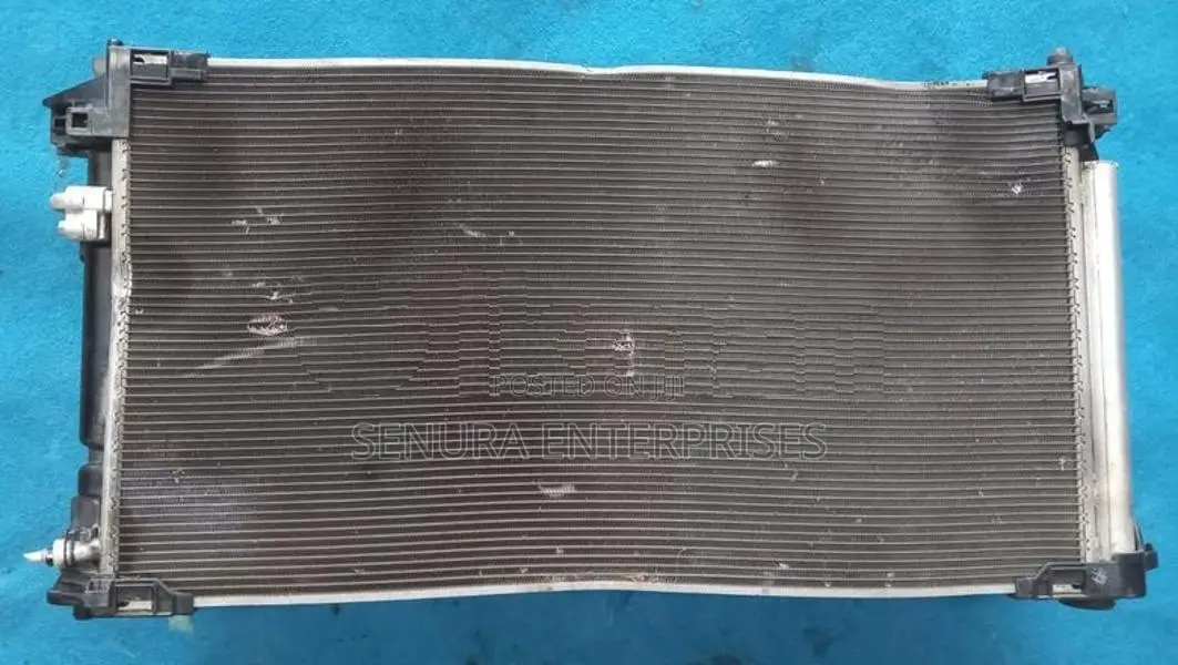Toyota Prius W50 Radiator with Ac Condensor