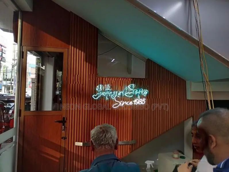 Custom Neon Designs – Fast Production & Delivery