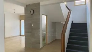 Prime Land with a House sold for value available Sale in Col 3