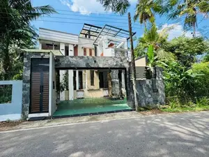 Modern House Facing Paddy Field in Pannipitiya Weera Mw
