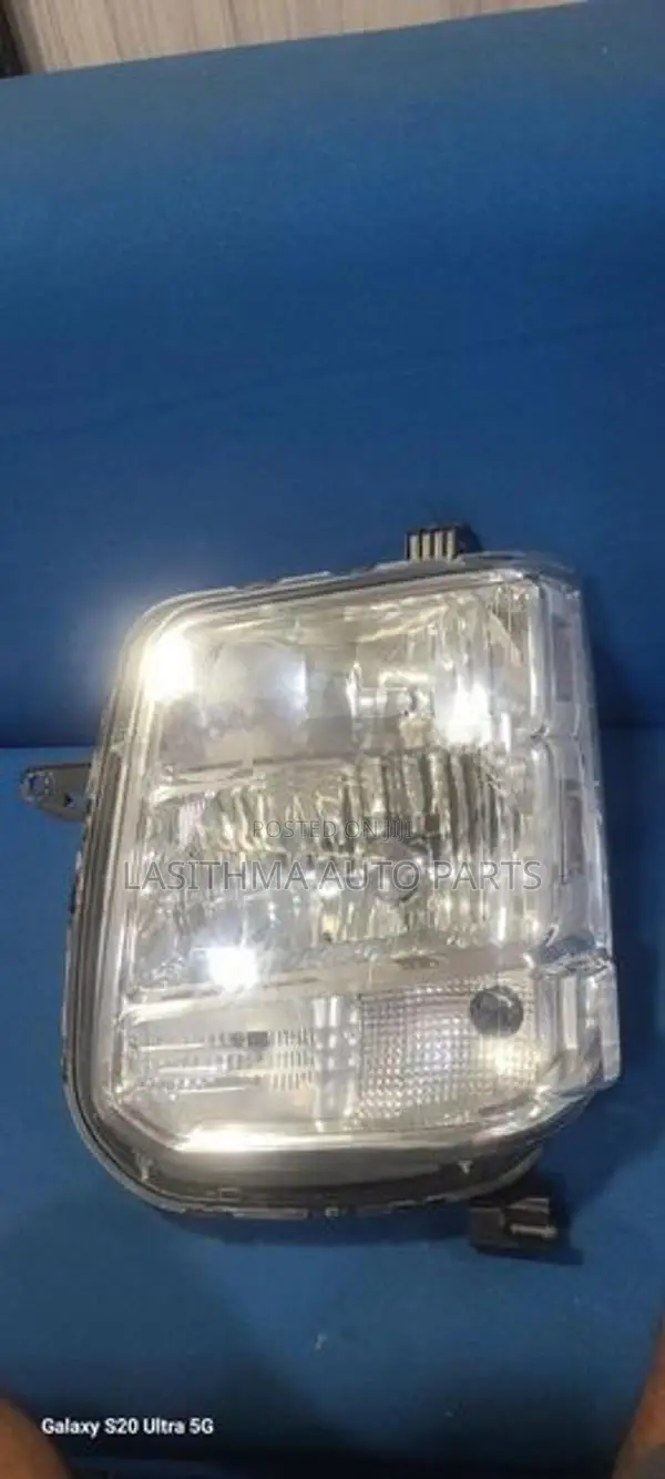 DA 17 Wagon Head Lamp