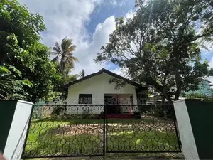 House For Land Value - Sale in Ja-Ela වාසිදායක මිලකට නිවසක් විකිණීමට