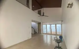 Prime Land with a House sold for value available Sale in Col 3