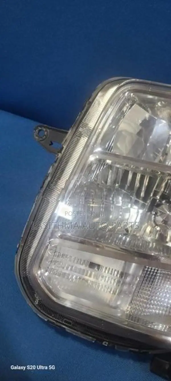 DA 17 Wagon Head Lamp