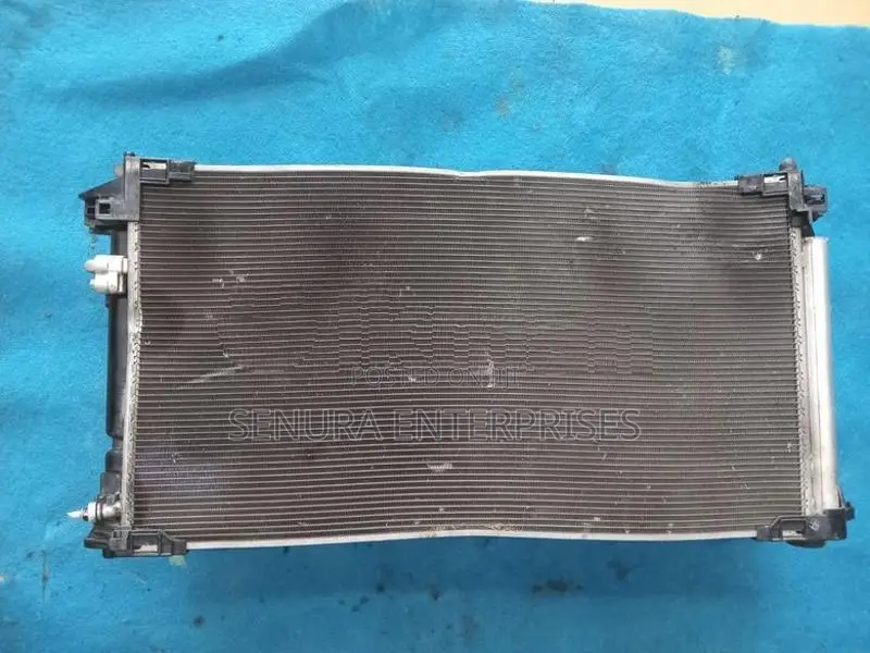 Toyota Prius W50 Radiator with Ac Condensor