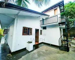 Single Storied 18.5 P With House Sale Athurugiriya