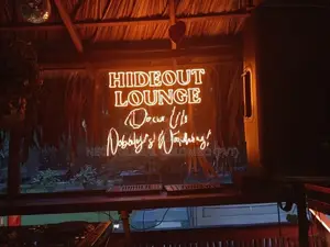 Pylon, Neon Signs illuminating Light Boxes to shine up your Business