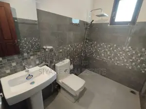 Luxury House for Sale in Athurugiriya