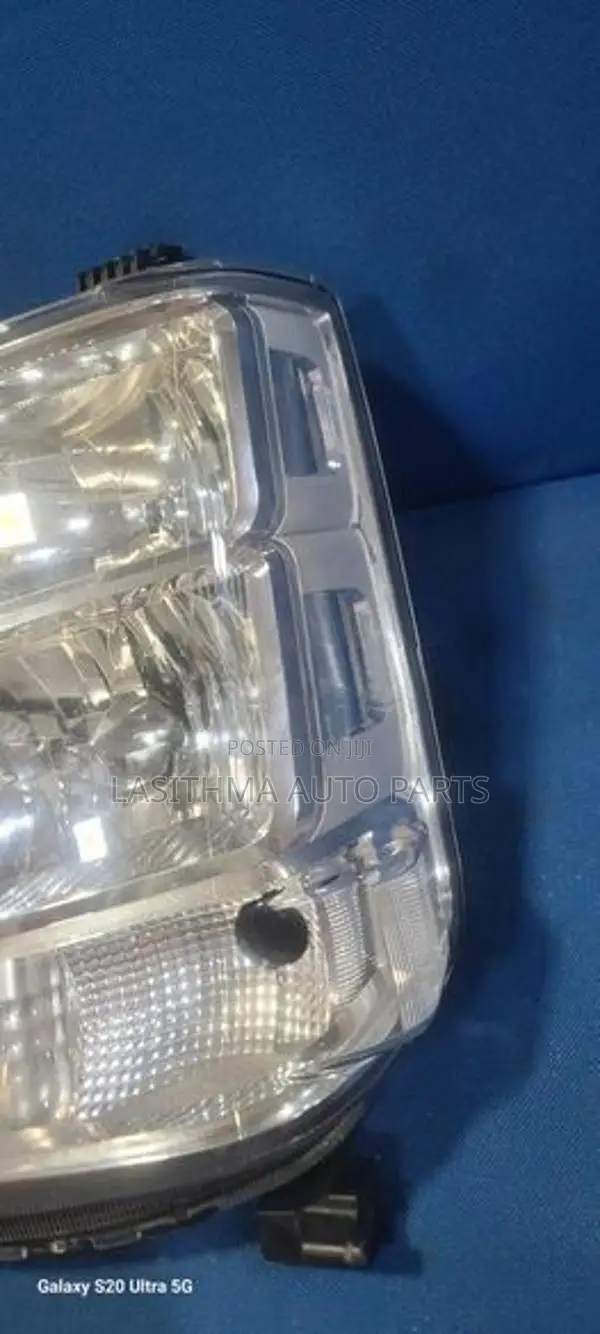 DA 17 Wagon Head Lamp