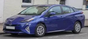 Toyota Prius W50 Radiator with Ac Condensor