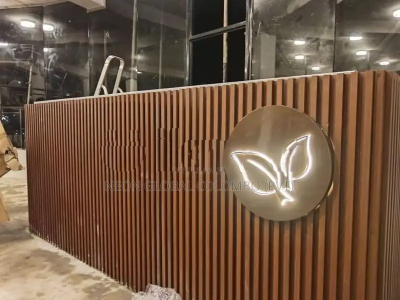 Indoor, Outdoor Backlit, Front lit : The Ultimate Signage Collection