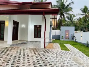 Brand-New Modern Single House - Walpitamulla Dewalapola Minuwangoda