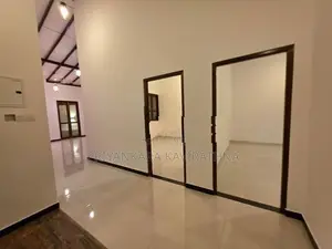 කැස්බෑව හංදියට නුදුරු අලුත්ම තනි මහල් නිවස විකිනීමට