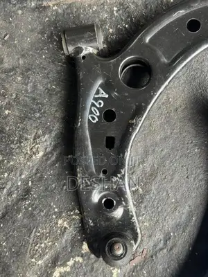 Toyota roomy lower arm pair recondition
