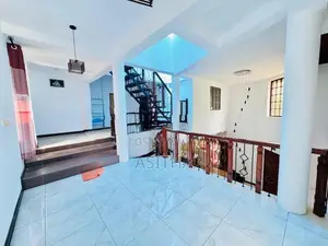 අනර්ඝ දෙමහල් නිවස පචස් 25 සමග මහරගම