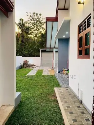 Brand-New Modern Single House - Walpitamulla Dewalapola Minuwangoda