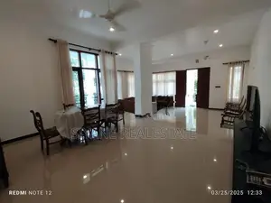 Luxury House for Sale in Thalawathugoda