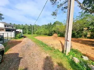 අතුරුගිරිය රතුවිල වත්ත පර්චස් 6.5 ක බිම් කොටස විකිණීමට