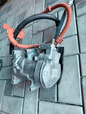Honda vezel RV5 ac compressor