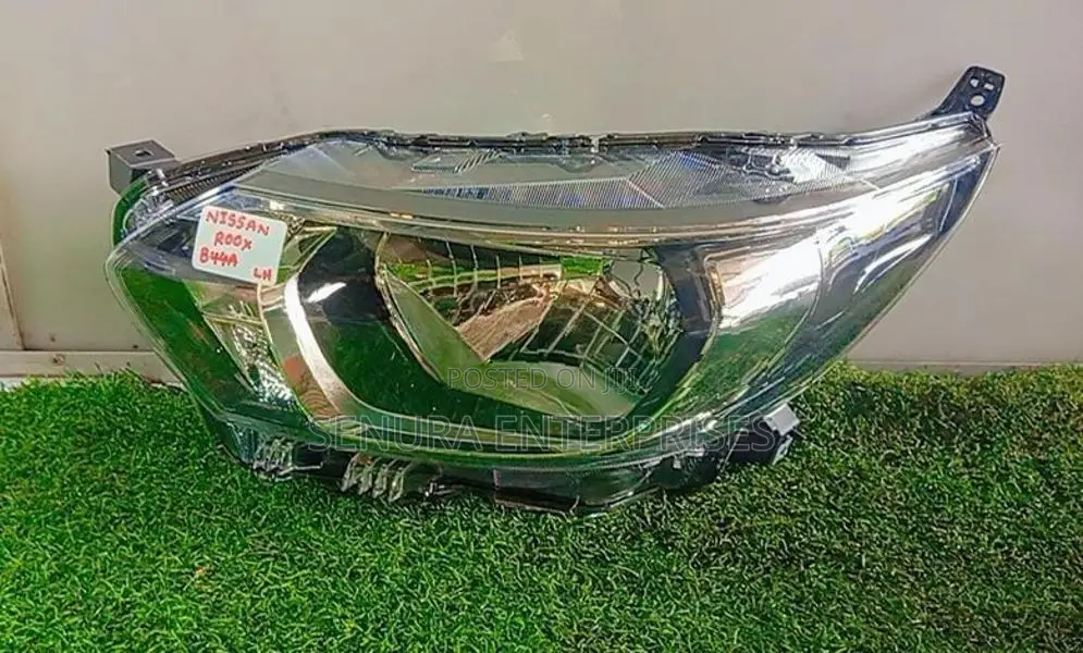 NISSAN ROOX B44A HEAD LIGHT LH
