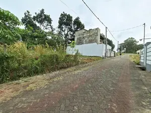 අතුරුගිරියේ පිහිටි ඉඩමක් විකිණීමට ඇත (Araliya Cresent). (ID : ATHU031S