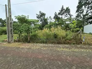 අතුරුගිරියේ පිහිටි ඉඩමක් විකිණීමට ඇත (Araliya Cresent). (ID : ATHU031S