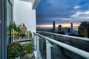 Twin peak luxury apartment for sale