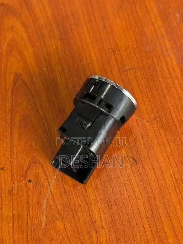 Toyota roomy push start button