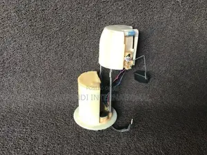 Toyota Vitz Ksp130 Petrol Floater