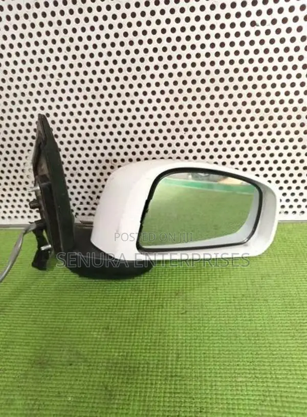 Nissan Wingroad Y12 Side Mirror Rh