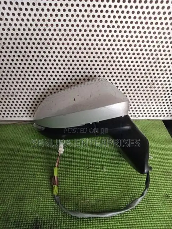 Toyota Sienta NSP170 Side Mirror RH