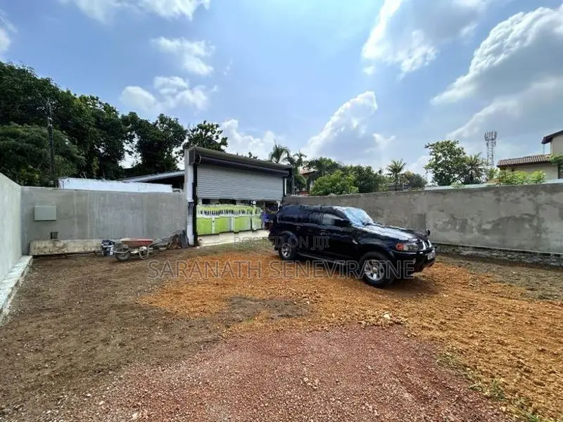 Land in Werahara Boralesgamuwa - For Sale