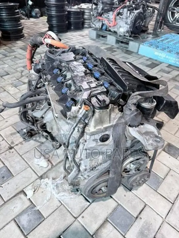 Honda civic FD3 engine with gearbox complete