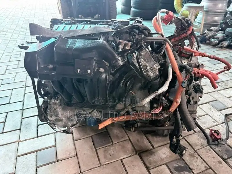 Honda civic FD3 engine with gearbox complete