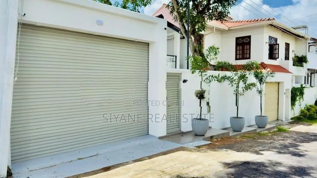 Brand New House for Sale in Thalawathugoda