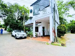 5.5 පචස් ඉඩමේ Kohuwala