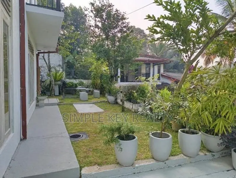 Beutiful Two Story House for Sale in Gampaha Ganemulle