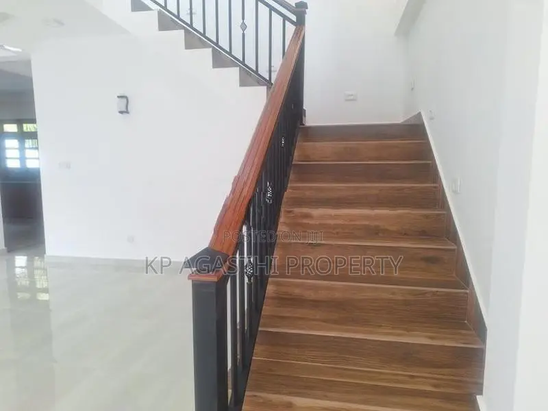 Boralesgamuwa Newly House for Sale