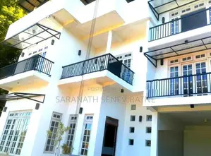 House From Peradeniya Kandy For Sale