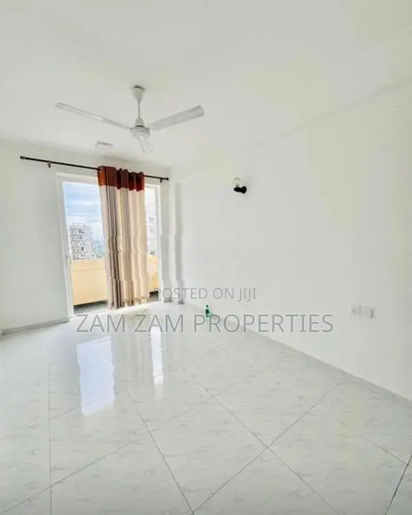 Duplex Apartment for Sale in Parakumba Place Wellawatta Colombo 06